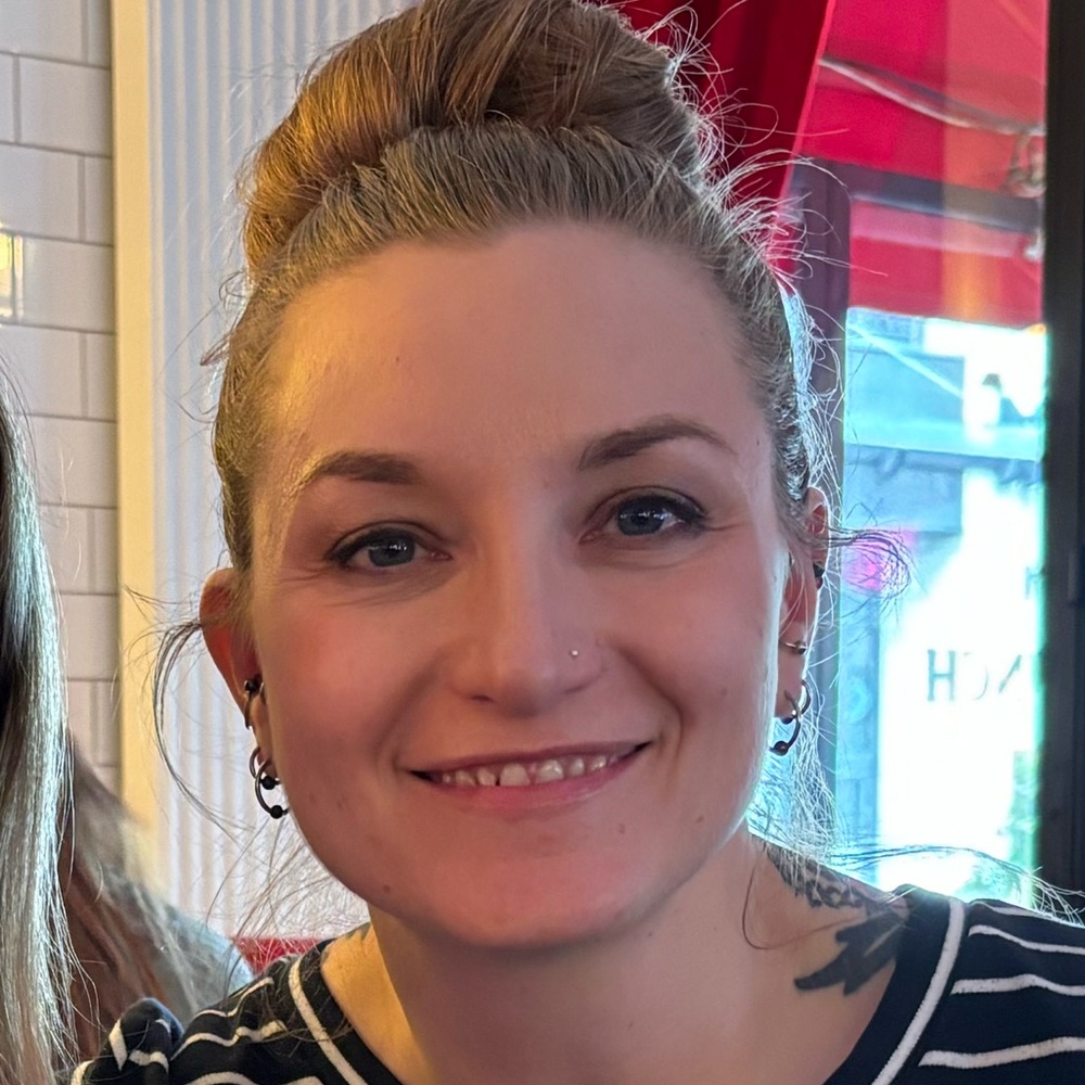 Meet your Posher, Ashley